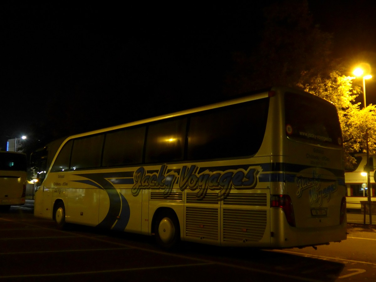 (155'433) - Gander, Ch�teau-de'Oex - VD 735 - Setra am 2. Oktober 2014 in Thun, CarTerminal