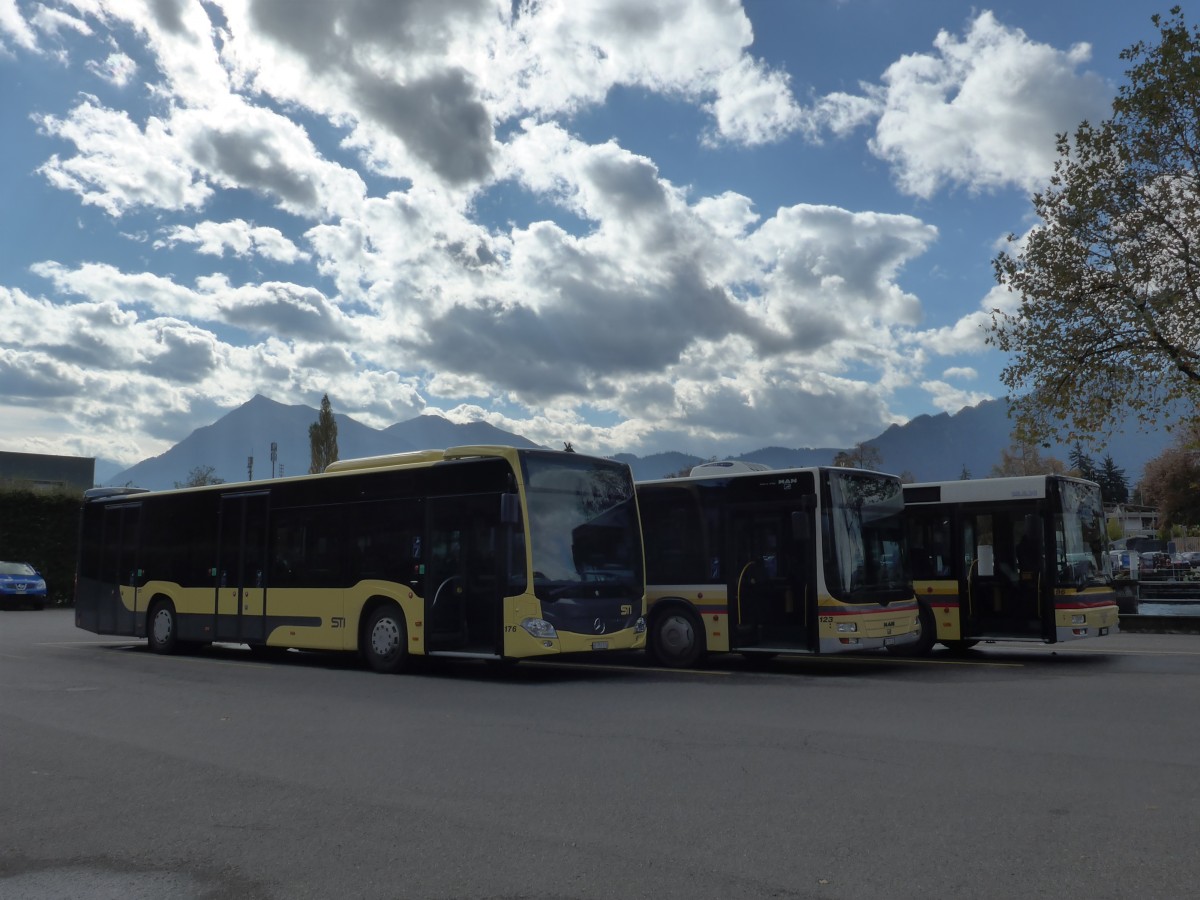 (155'903) - STI Thun - Nr. 176/BE 752'176 - Mercedes am 21. Oktober 2014 bei der Schiffl�ndte Thun