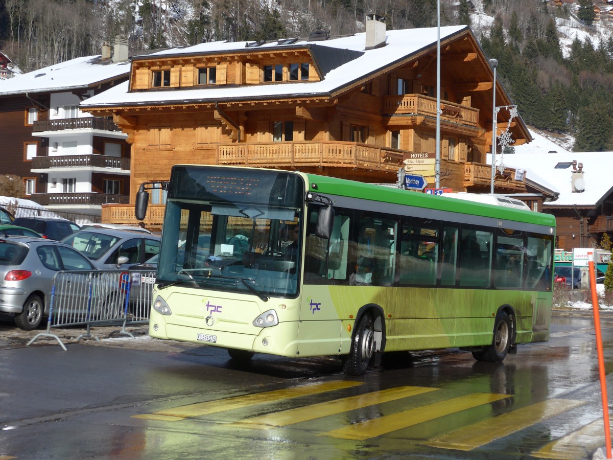 (158'124) - TPC Aigle - VS 324'574 - Irisbus am 2. Januar 2015 beim Bahnhof Champ�ry