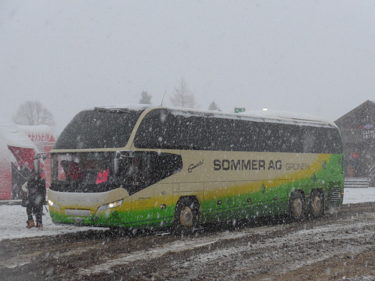 (158'256) - Sommer, Gr�nen - BE 26'938 - Neoplan am 11. Januar 2015 in Adelboden, Weltcup