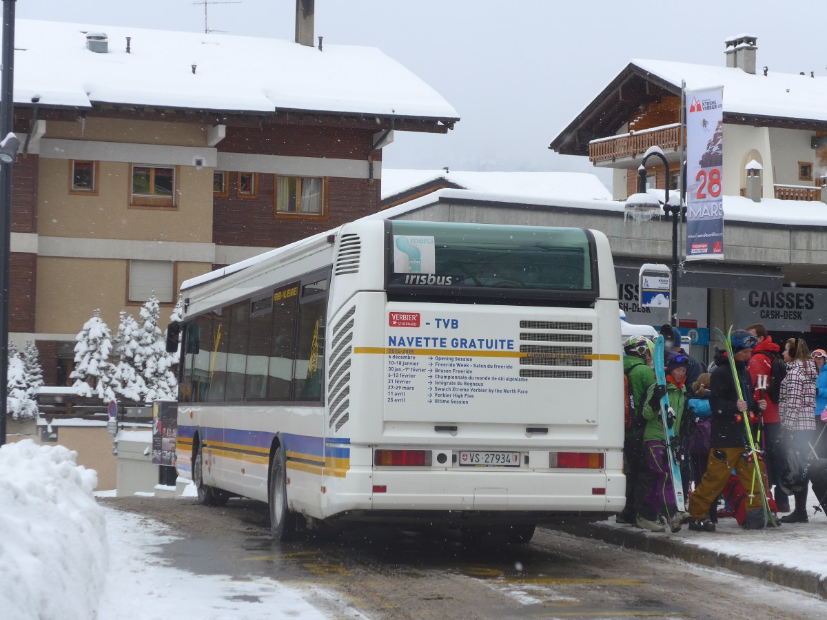 (158'810) - TMR Martigny - Nr. 108/VS 27'934 - Irisbus am 22. Februar 2015 in Verbier, M�dran
