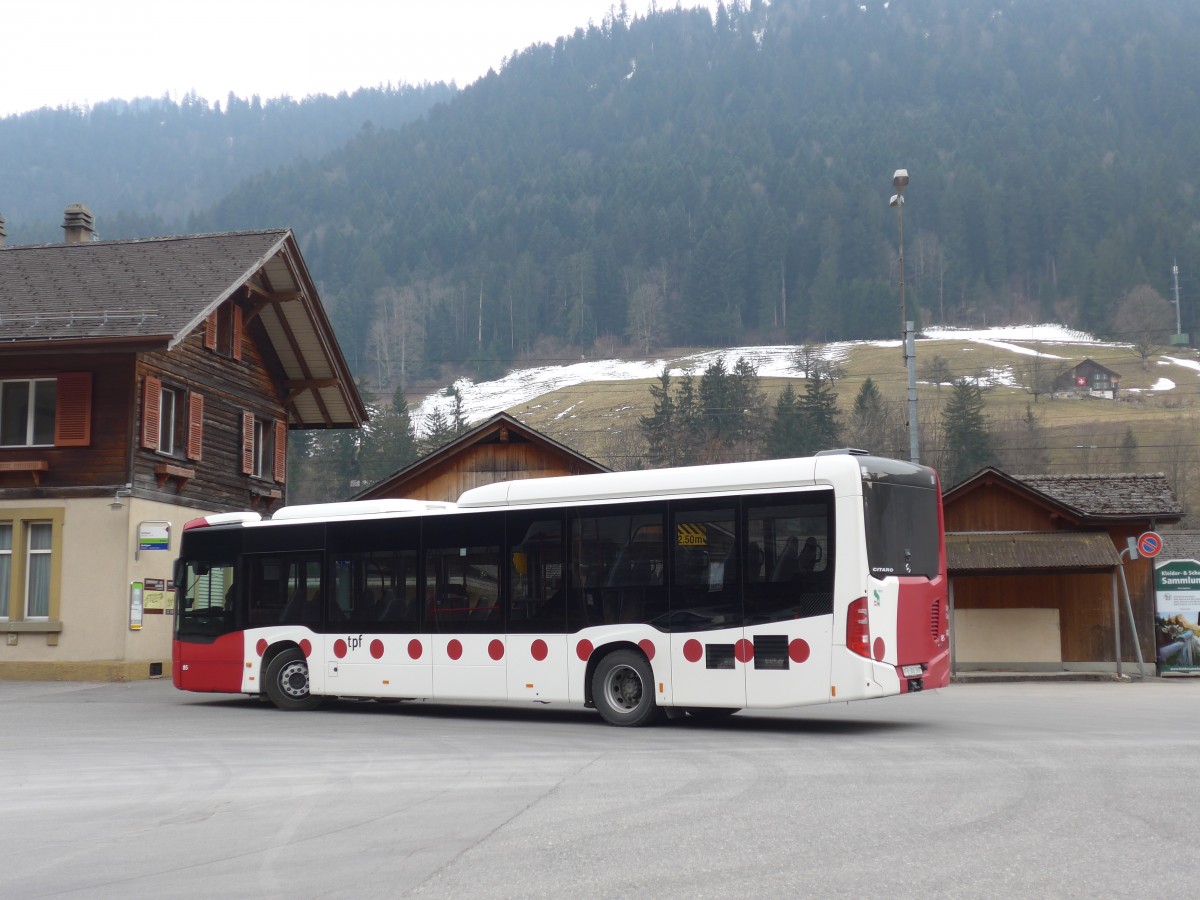 (159'208) - TPF Fribourg - Nr. 85/FR 300'388 - Mercedes am 16. M�rz 2015 beim Bahnhof Boltigen