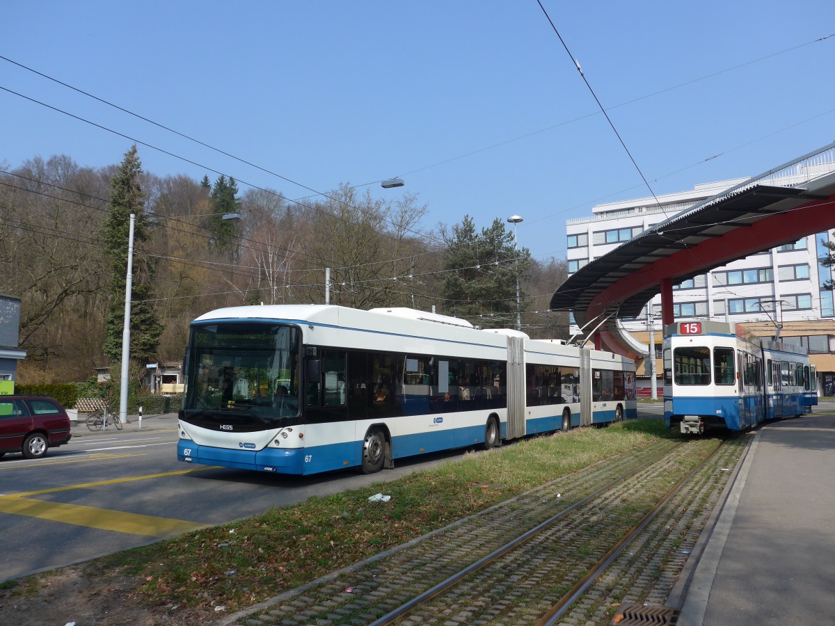 (159'399) - VBZ Z�rich - Nr. 67 - Hess/Hess Doppelgelenktrolleybus am 19. M�rz 2015 in Z�rich, Bucheggplatz