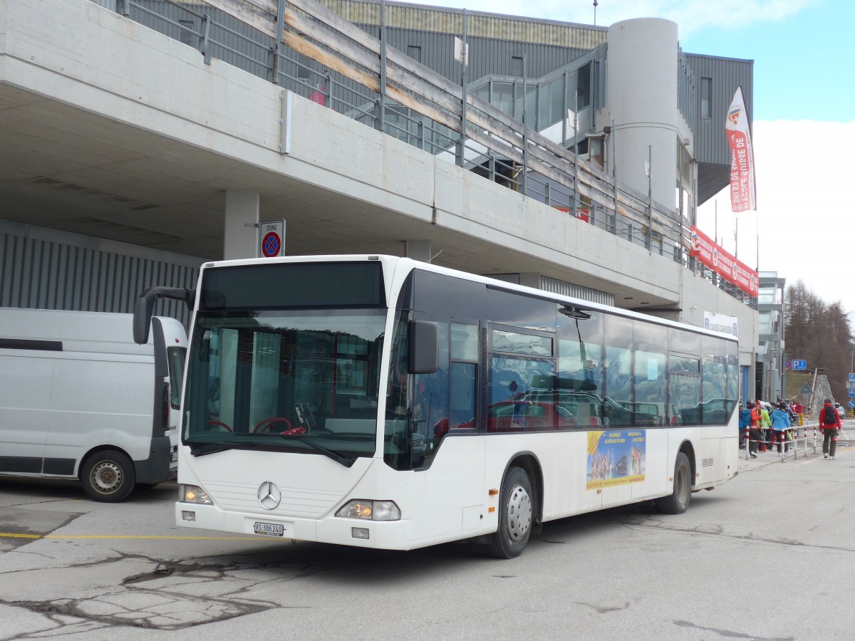 (159'638) - Buchard, Leytron - Nr. 93/VS 386'240 - Mercedes (ex Niederer, Filzbach Nr. 22) am 5. April 2015 in La Tzoumaz, T�l�cabine