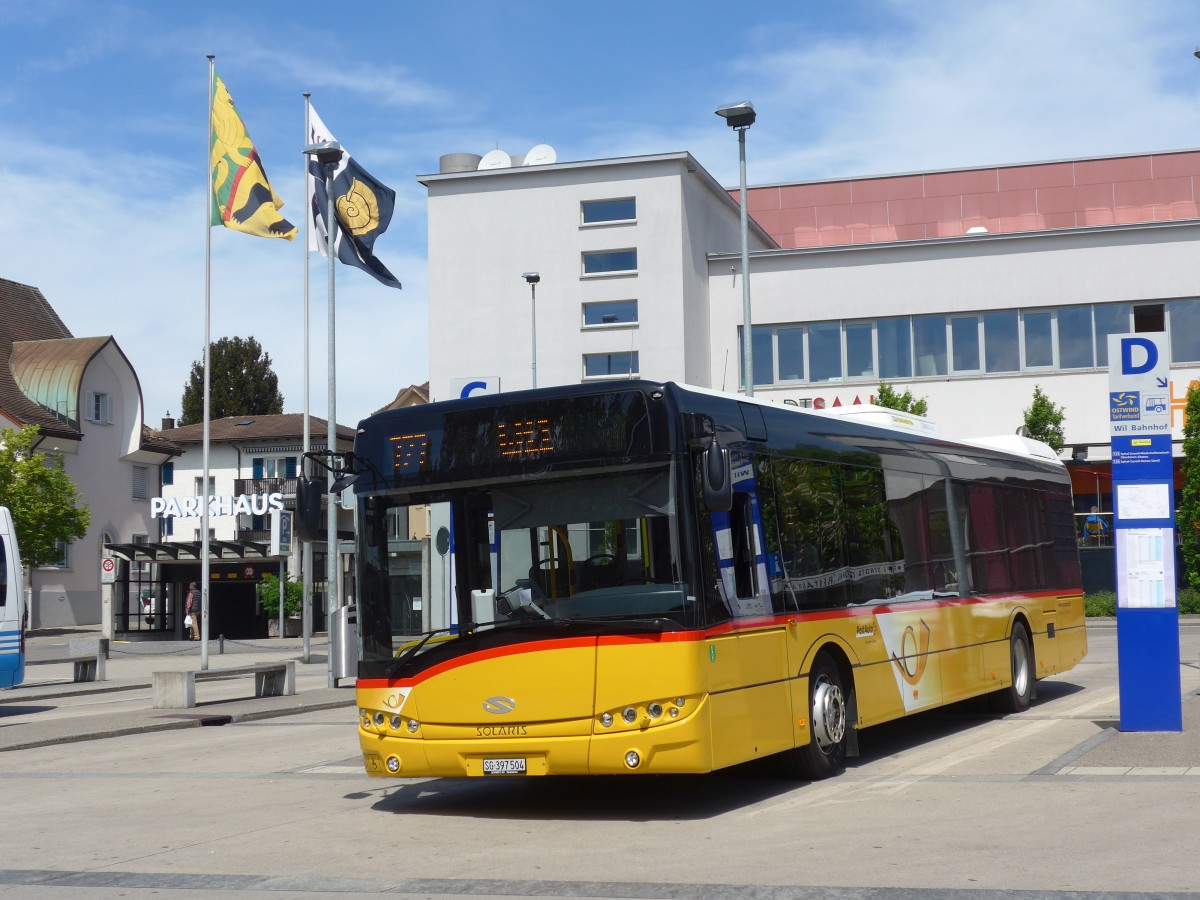 (160'192) - Schmidt, Oberb�ren - SG 397'504 - Solaris am 8. Mai 2015 beim Bahnhof Wil