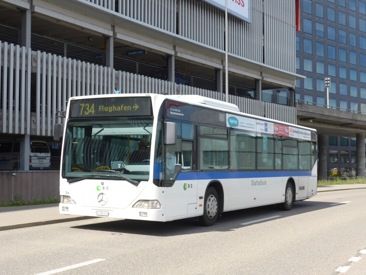 (160'227) - Maag, Kloten - Nr. 34/ZH 590'934 - Mercedes am 8. Mai 2015 in Z�rich, Flughafen