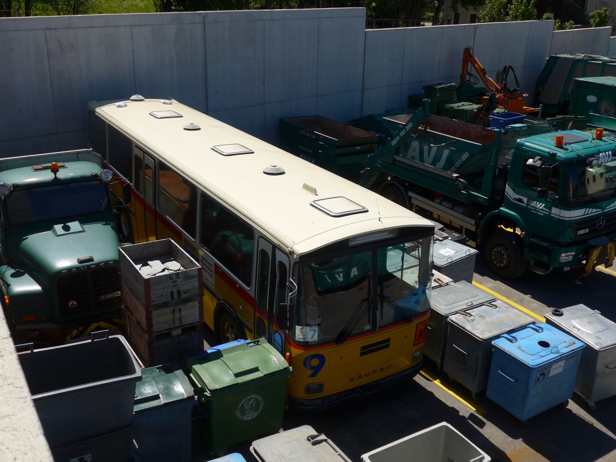 (161'372) - AVJ Les Bioux - Nr. 9 - Saurer/T�scher (ex P 25'667) am 28. Mai 2015 in Les Bioux, Garage