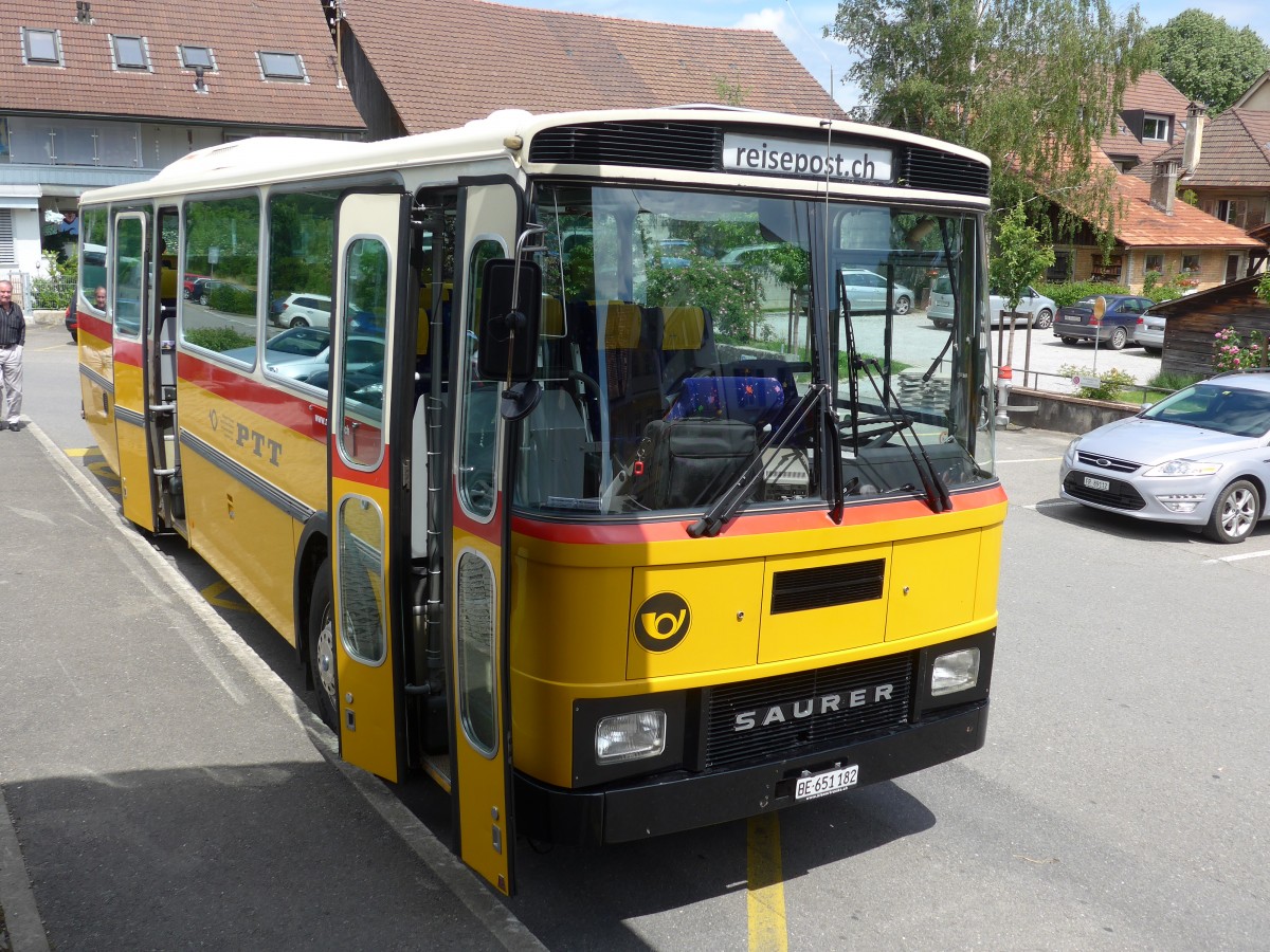 (161'467) - Bernair, M�nsingen - BE 651'182 - Saurer/T�scher (ex Schebath, Lauerz; ex Albin, F�llanden; ex Heim, Flums) am 30. Mai 2015 beim Bahnhof Laupen