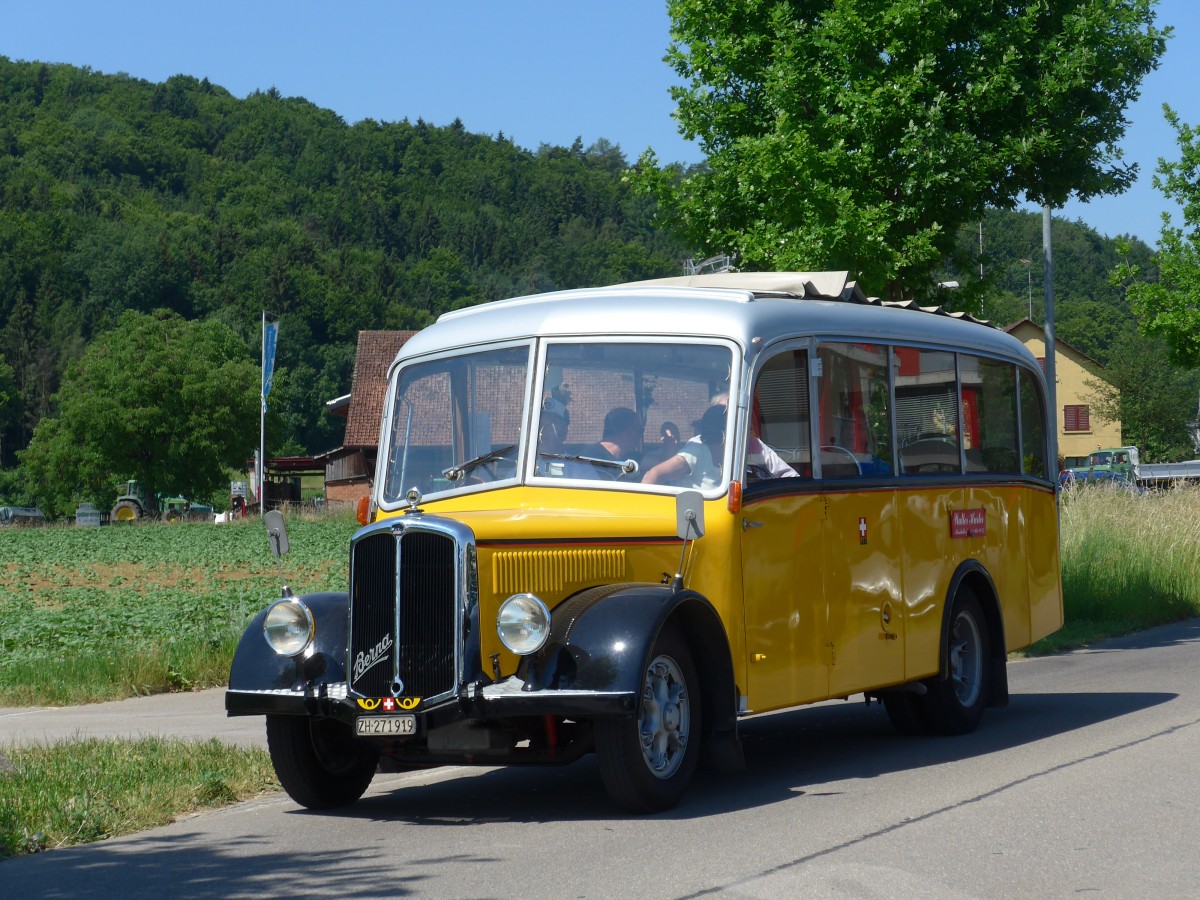 (161'880) - Hurter, M�nchaltdorf - ZH 271'919 - Berna/FHS (ex Volkart, Russikon; ex ASD Aigle; ex P 21'003) am 6. Juni 2015 in Thayngen, Saurertreffen