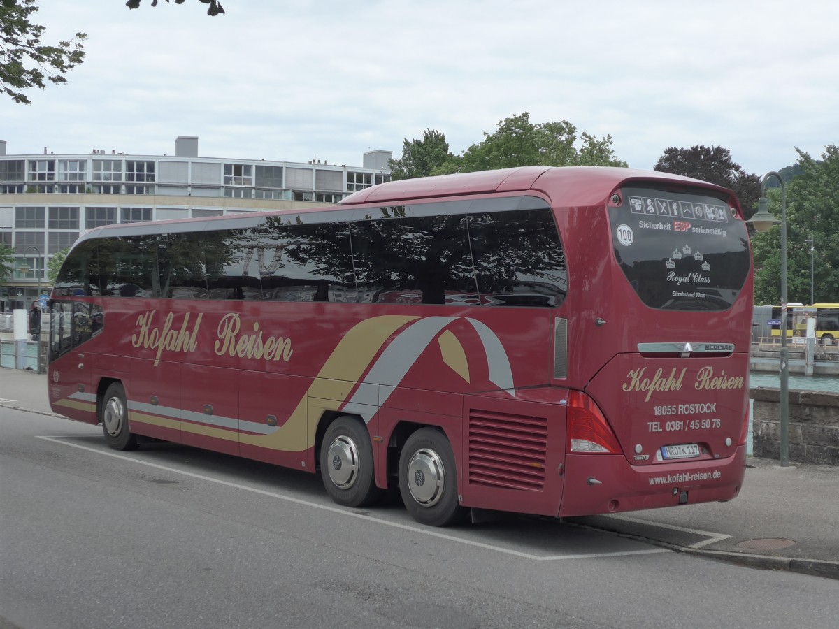 (162'455) - Aus Deutschland: Kofahl, Rostock - HRO-K 117 - Neoplan am 21. Juni 2015 bei der Schiffl�ndte Thun