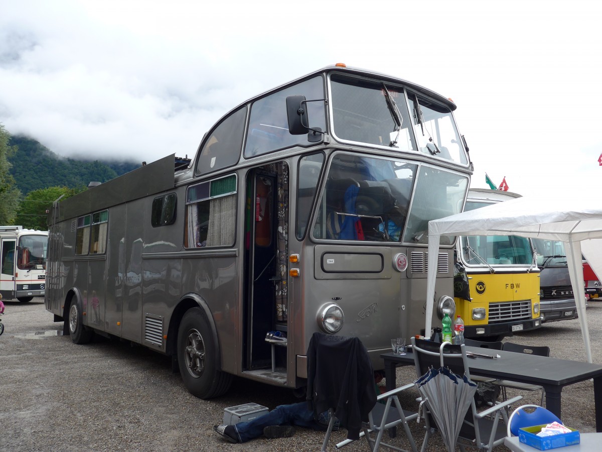 (163'576) - Aus der Schweiz: Schneider, Schmerikon - SG 13'934 - FBW/T�scher Hochlenker (ex Basler, Hofstetten; ex VBZ Z�rich Nr. 244) am 16. August 2015 in Schaan, Wohnbustreffen