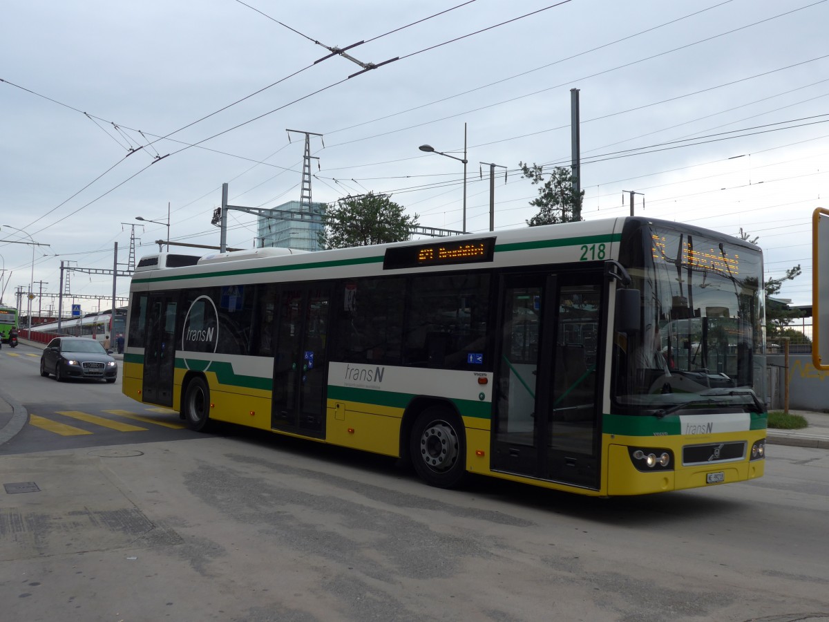 (164'764) - transN, La Chaux-de-Fonds - Nr. 218/NE 99'218 - Volvo (ex TN Neuch�tel Nr. 218) am 15. September 2015 beim Bahnhof Neuch�tel