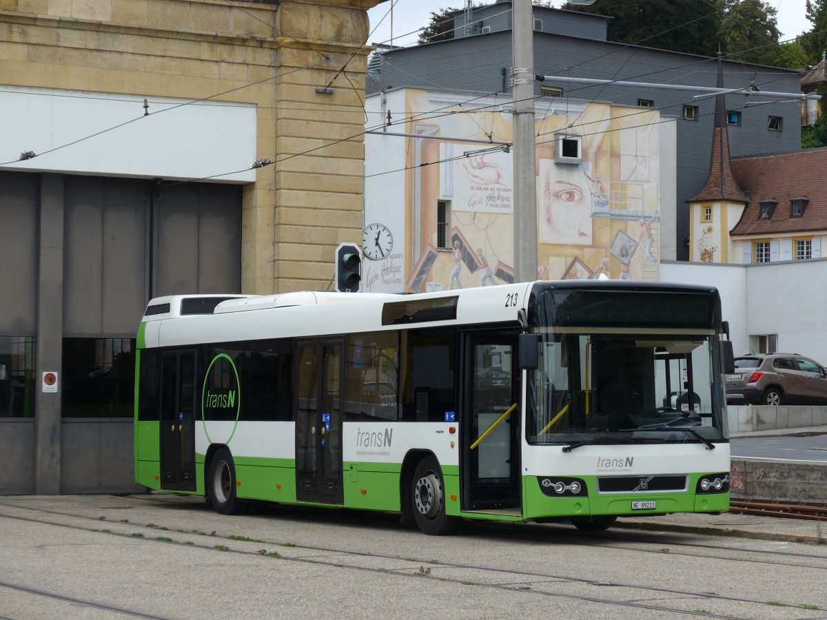 (164'772) - transN, La Chaux-de-Fonds - Nr. 213/NE 89'213 - Volvo (ex TN Neuch�tel Nr. 213) am 15. September 2015 in Neuch�tel, D�p�t