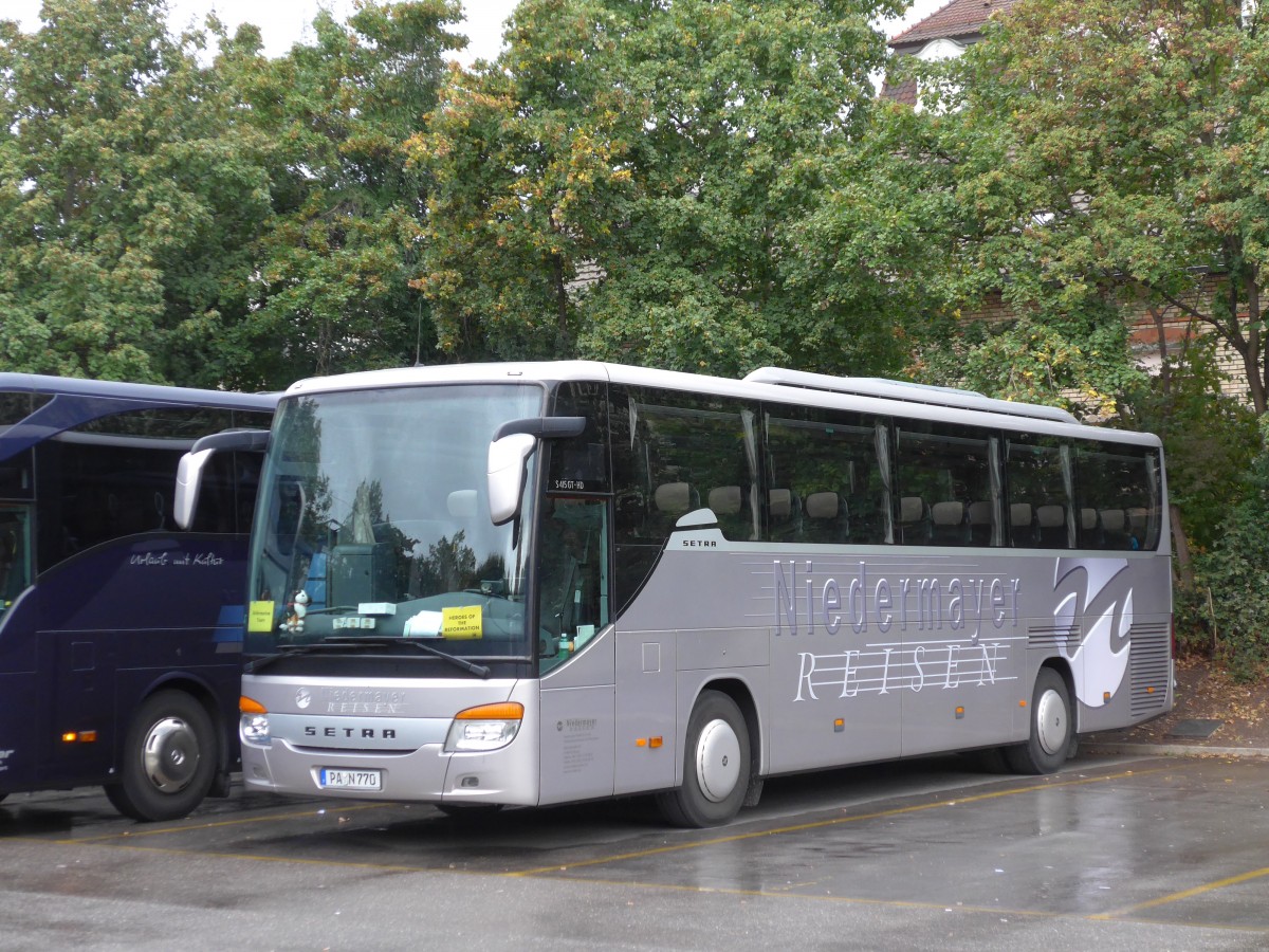 (164'949) - Aus Deutschland: Niedermayer, Passau - PA-N 770 - Setra am 17. September 2015 in Z�rich, Sihlquai