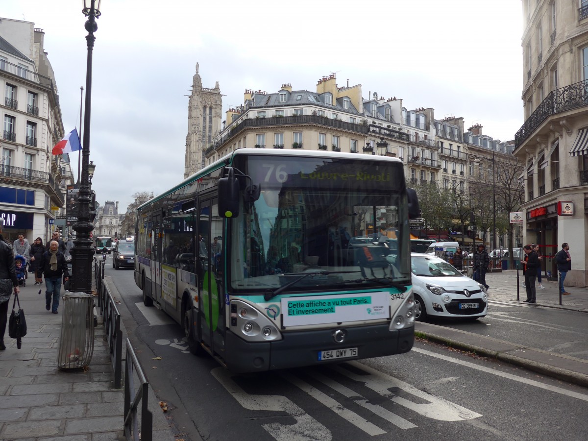 (167'374) - RATP Paris - Nr. 3142/454 QWY 75 - Irisbus am 18. November 2015 in Paris, Ch�telet