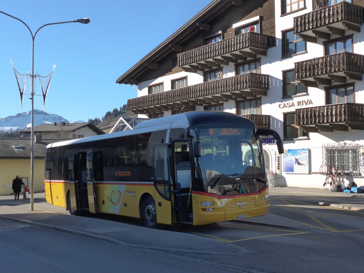 (167'989) - PostAuto Graub�nden - GR 162'989 - MAN am 26. Dezember 2015 in Laax, Post