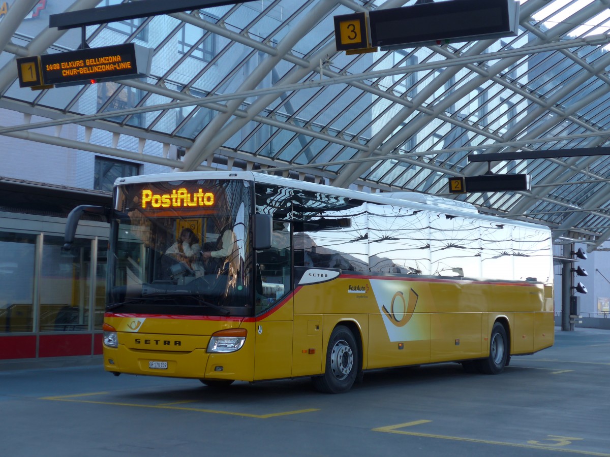 (168'030) - PostAuto Graub�nden - GR 170'159 - Setra am 26. Dezember 2015 in Chur, Postautostation
