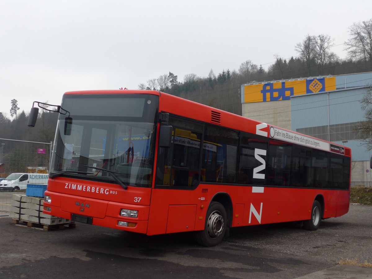 (168'148) - AHW Horgen - Nr. 37 - MAN (ex VZO Gr�ningen Nr. 37) am 30. Dezember 2015 in Kloten, EvoBus