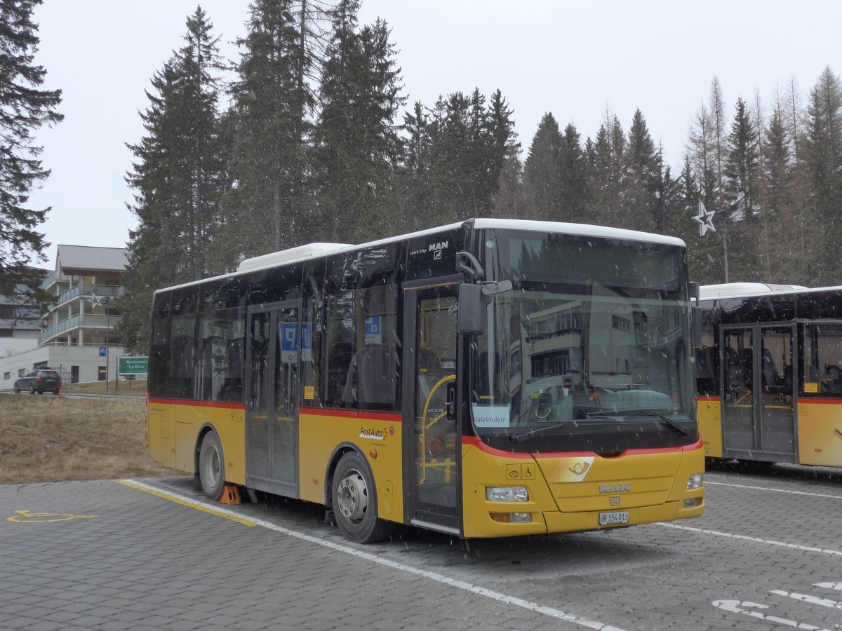 (168'283) - Bossi&Hemmi, Tiefencastel - GR 154'013 - MAN/G�ppel (ex Zegg, Samnaun) am 2. Januar 2016 in Lenzerheide, Voa Principale