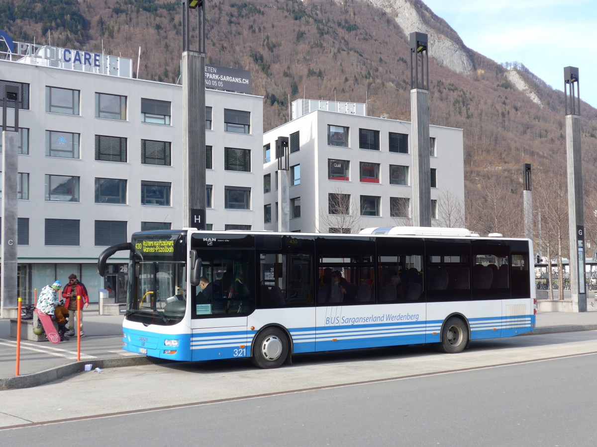 (168'993) - BSW Sargans - Nr. 321/SG 297'508 - MAN/G�ppel am 27. Februar 2016 beim Bahnhof Sargans