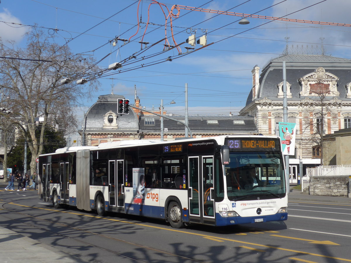(169'099) - TPG Gen�ve - Nr. 116/GE 960'500 - Mercedes am 7. M�rz 2016 in Gen�ve, Place des Vingt-Deux-Cantons