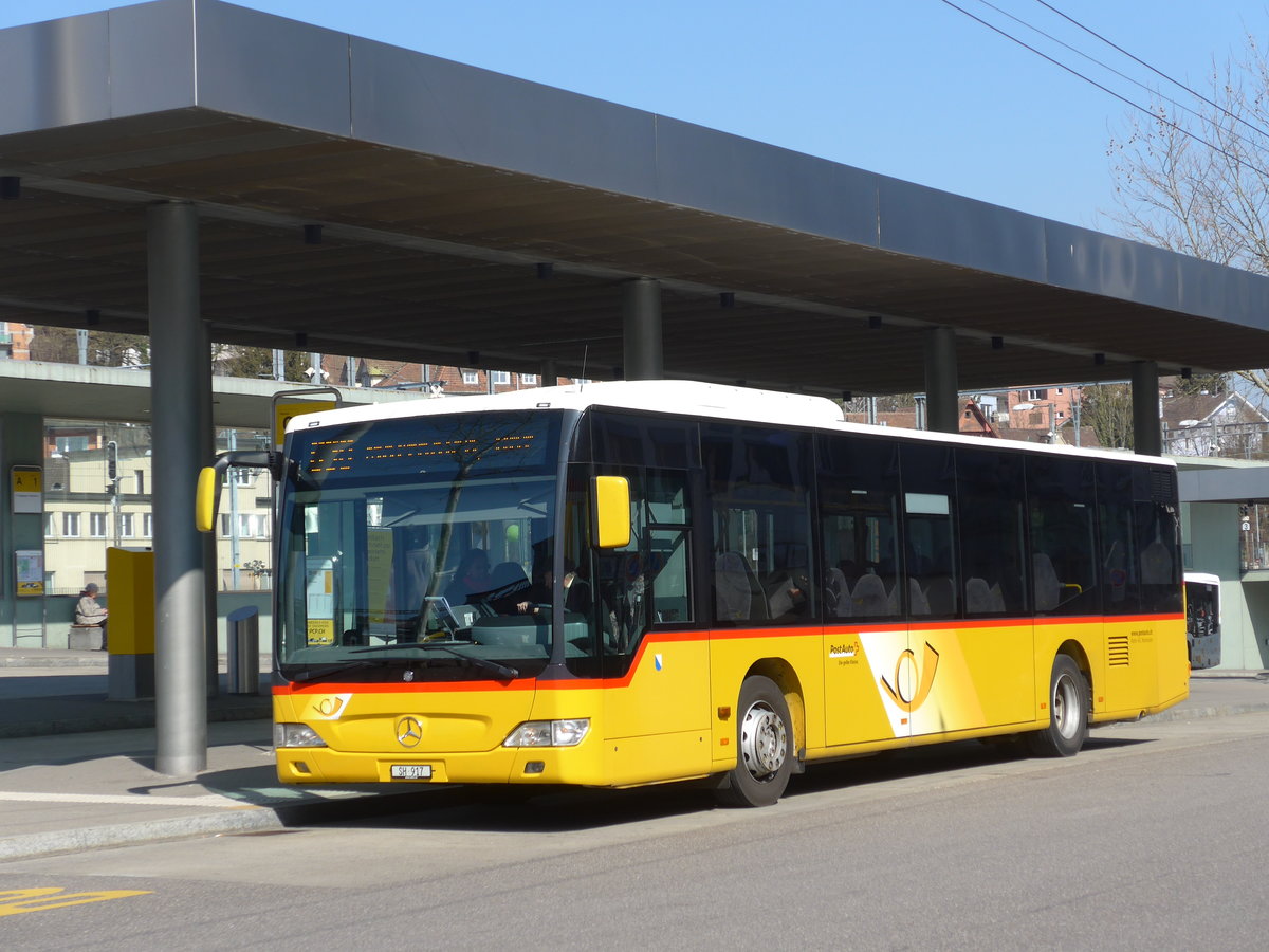 (169'276) - Rattin, Neuhausen - Nr. 253(17)/SH 917 - Mercedes am 19. M�rz 2016 beim Bahnhof Schaffhausen