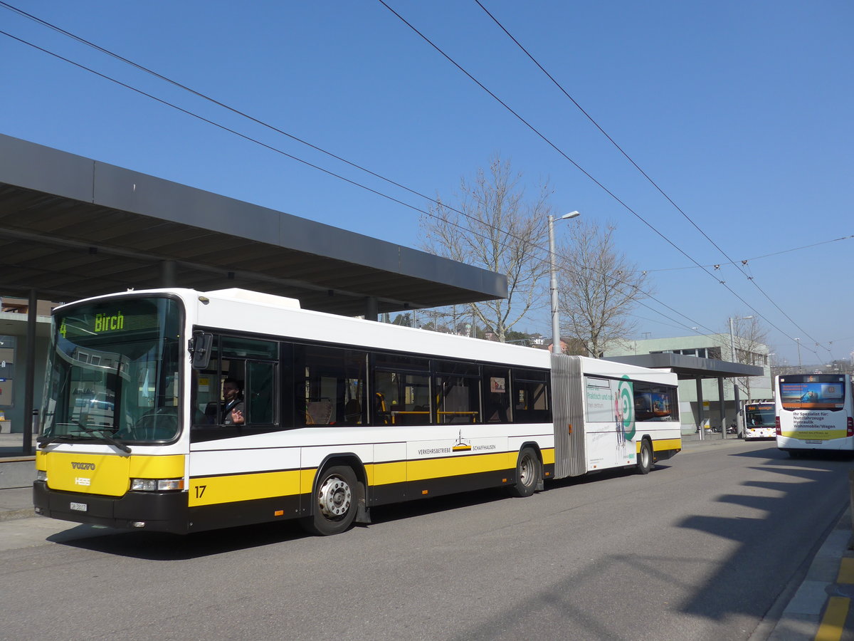 (169'295) - VBSH Schaffhausen - Nr. 17/SH 38'017 - Volvo/Hess am 19. M�rz 2016 beim Bahnhof Schaffhausen
