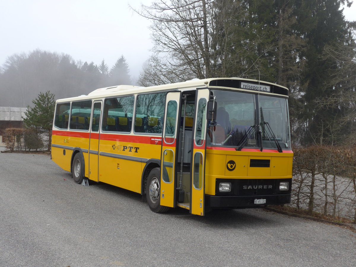 (169'652) - Bernair, M�nsingen - BE 651'182 - Saurer/T�scher (ex Schebath, Lauerz; ex Albin, F�llanden; ex Heim, Flums) am 2. April 2016 in Teufen, Restaurant Waldegg