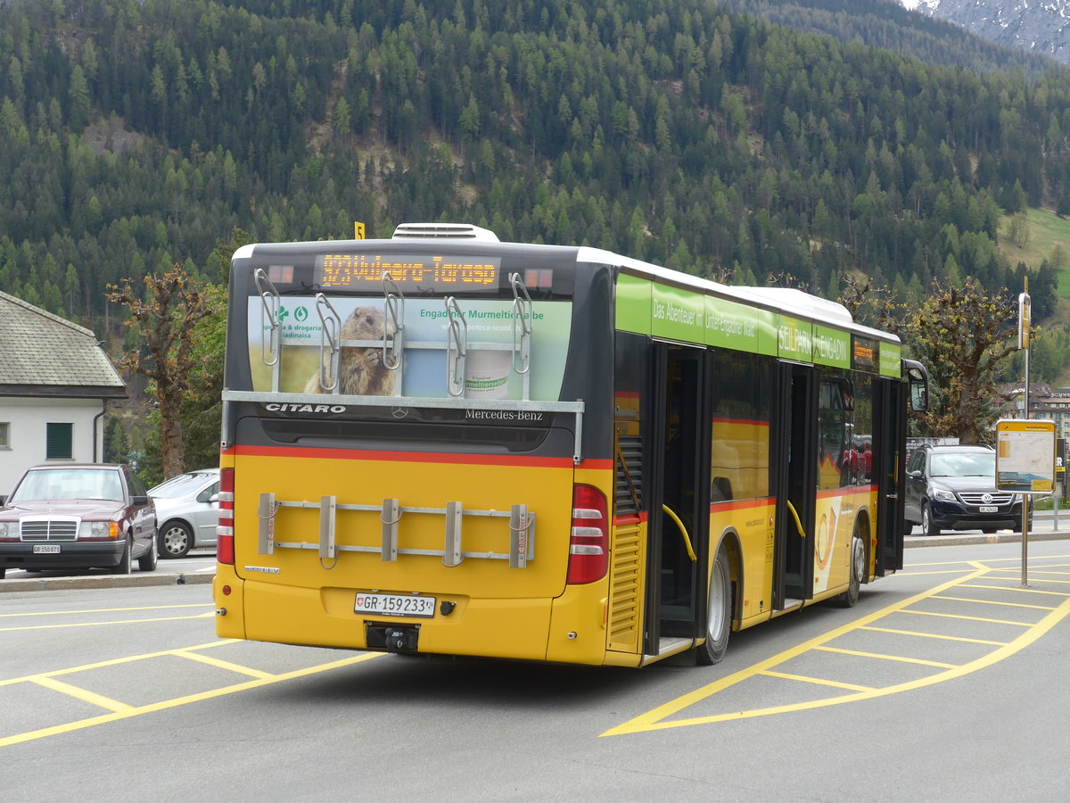 (170'934) - PostAuto Graub�nden - GR 159'233 - Mercedes am 16. Mai 2016 beim Bahnhof Scuol-Tarasp