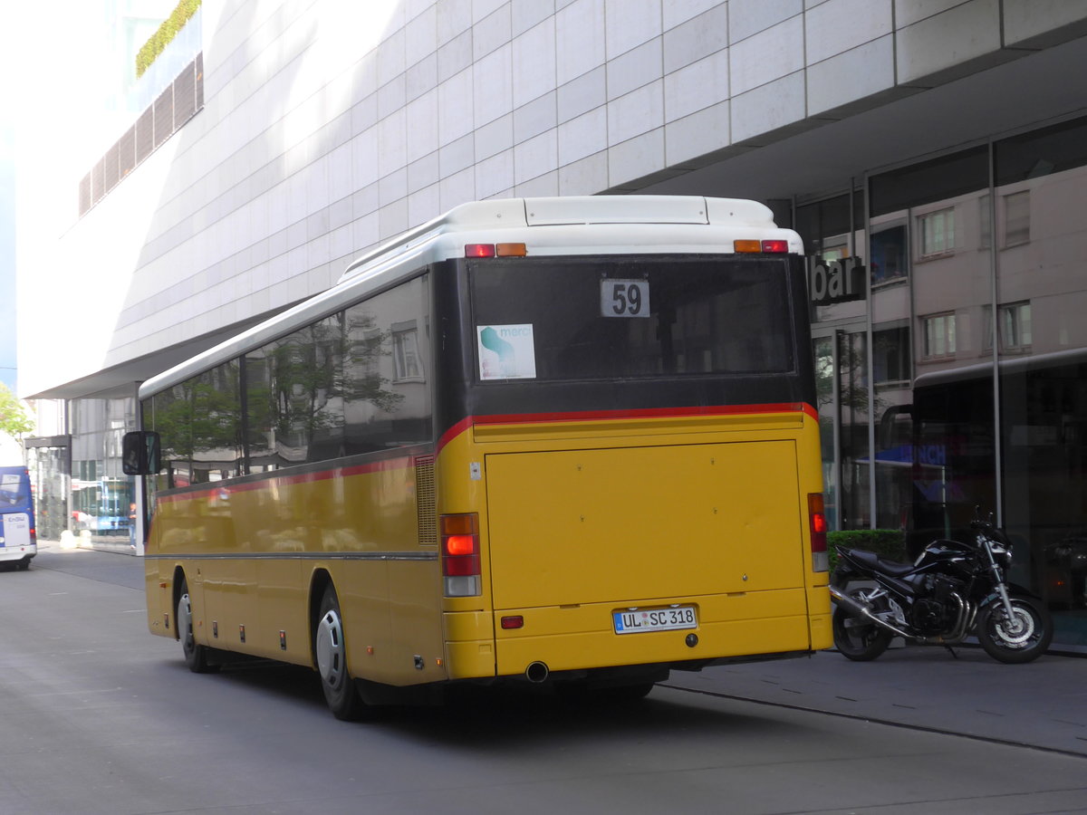 (171'071) - Schr�der, Langenau - UL-SC 318 - Setra (ex ex Faucherre, CH-Moudon Nr. 321; ex AVO Ballaigues/CH Nr. 92; ex Faucherre, CH-Moudon Nr. 304; ex Rod, CH-Oron-la-Ville; ex Morattel, CH-S�deilles) am 19. Mai 2016 in Ulm, Rathaus Ulm