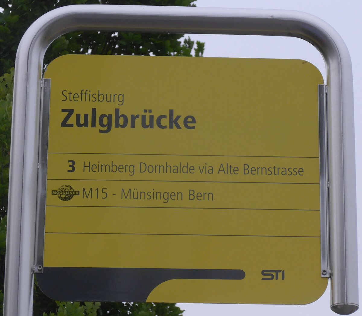 (171'925) - STI-Haltestellenschild - Steffisburg, Zulgbr�cke - am 20. Juni 2016