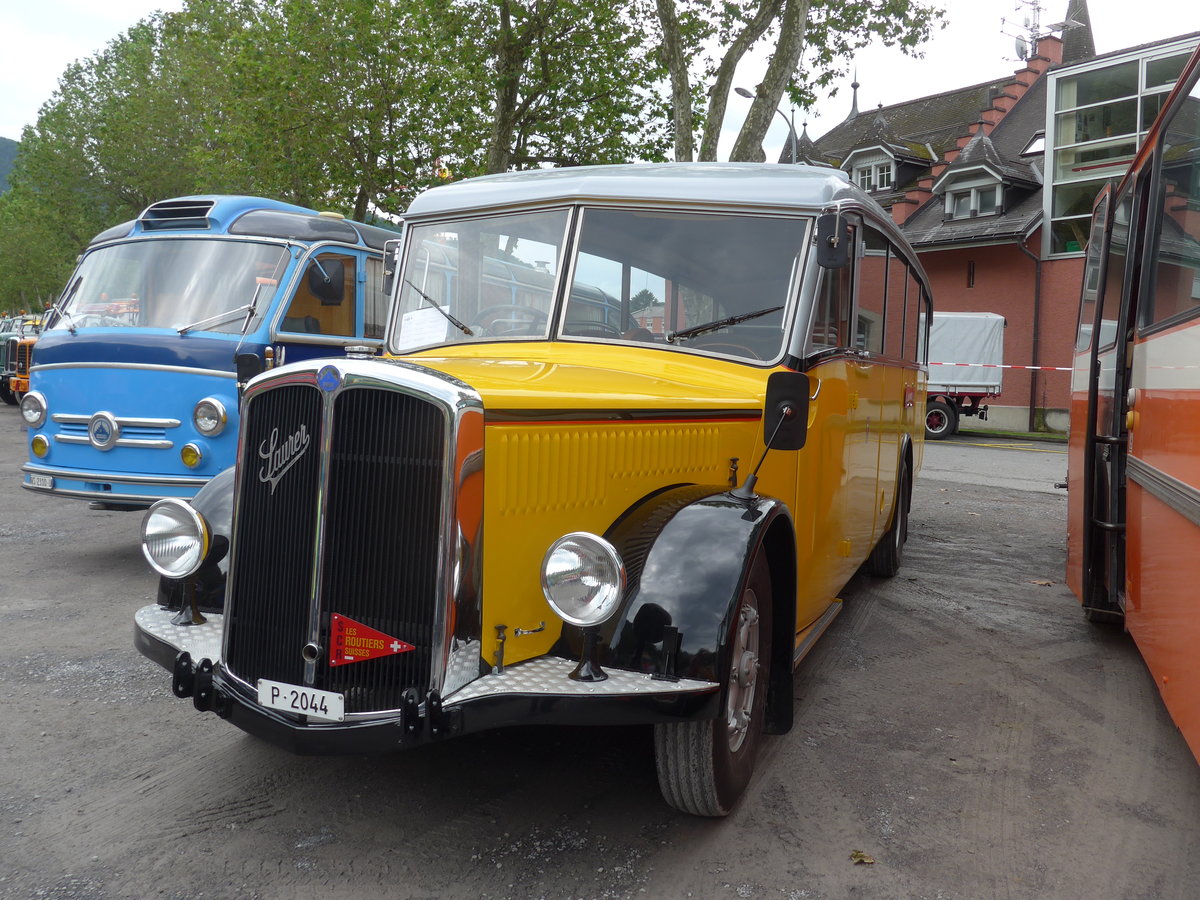 (172'094) - Schmutz, Vaulruz -  P 2044  - Saurer/Saurer (ex Nestl�; ex P 23'019; ex P 2044) am 25. Juni 2016 in Aigle, Saurertreffen