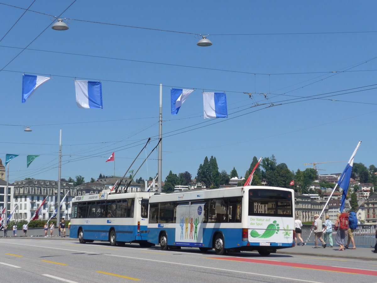 (173'819) - VBL Luzern - Nr. 315 - Lanz+Marti/Hess Personenanh�nger am 8. August 2016 in Luzern, Bahnhofbr�cke