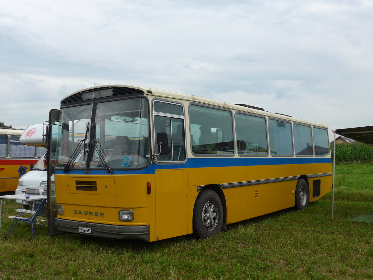 (173'977) - Aus der Schweiz: Metz, Watt - ZH 593'187 - Saurer/T�scher (ex P 24'267) am 20. August 2016 in B�singen, Bahnhof
