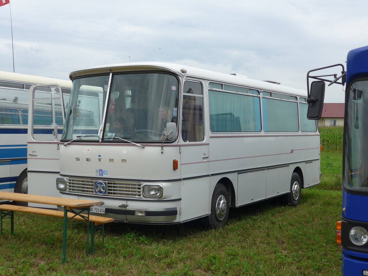 (173'986) - Aus der Schweiz: Josi, Frutigen - BE 722'454 - Setra (ex Wogatai, Frutigen) am 20. August 2016 in B�singen, Bahnhof