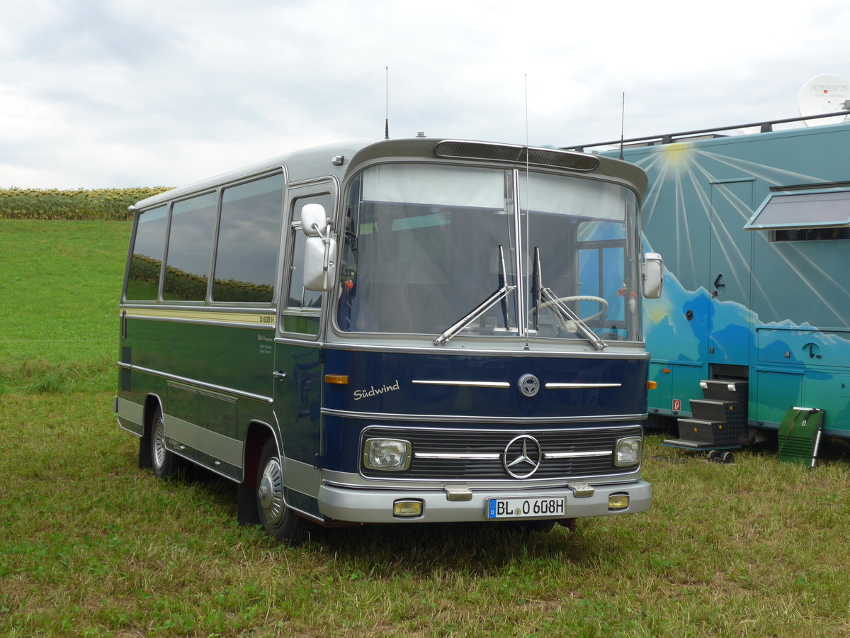 (174'020) - Vosgerau, Balingen - BL-O 608H - Mercedes/Vetter am 20. August 2016 in B�singen, Bahnhof