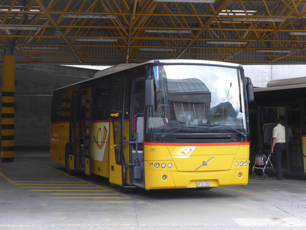 (174'263) - PostAuto Graub�nden - GR 102'308 - Volvo am 21. August 2016 in Thusis, Postautostation