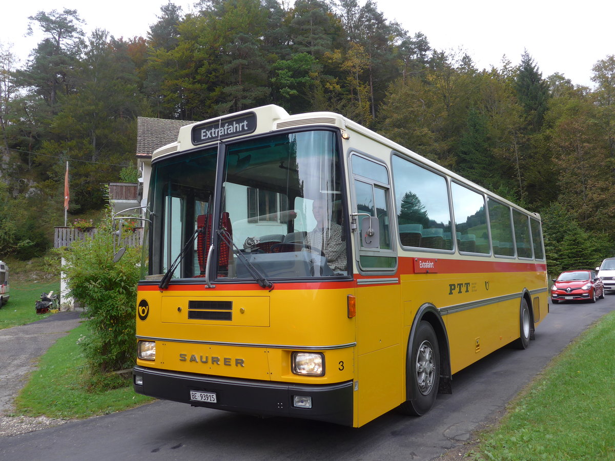 (175'356) - Kolb, Grasswil - Nr. 3/BE 93'915 - Saurer/R&J (ex Schmocker, Stechelberg Nr. 3; ex Nr. 1; ex Gertsch, Stechelberg Nr. 1) am 2. Oktober 2016 in Schelten, Restaurant Scheltenm�hle