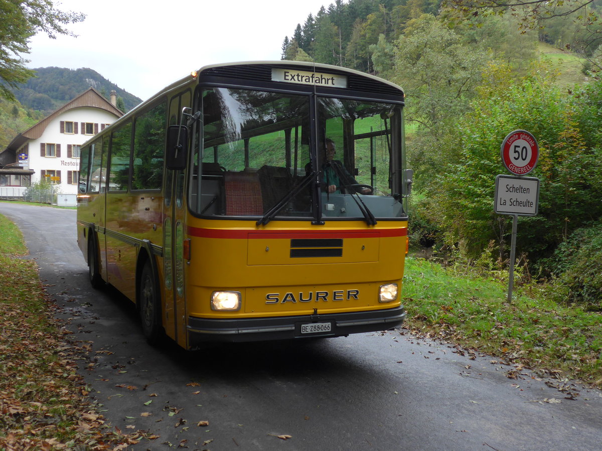 (175'369) - Thommen, Sutz - BE 288'066 - Saurer/Hess (ex P 24'202) am 2. Oktober 2016 in Schelten, Restaurant Scheltenm�hle