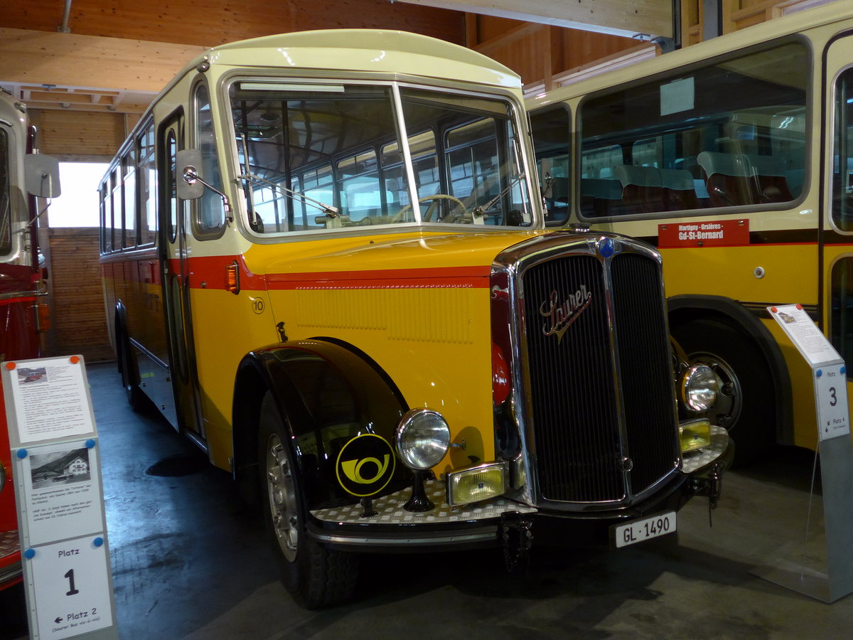 (176'300) - Biegger, Uster - Nr. 10/GL 1490 - Saurer/R&J (ex Sidler, Sempach) am 23. Oktober 2016 in Ziegelbr�cke, Museum