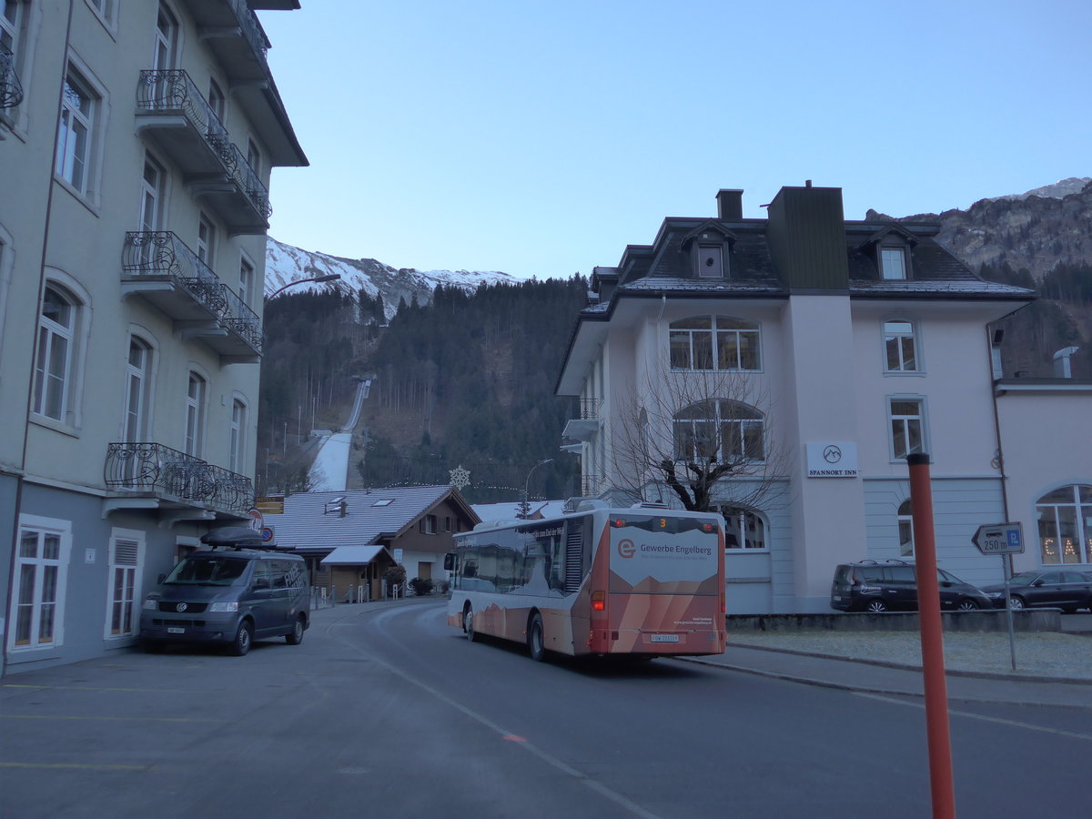 (177'443) - EAB Engelberg - Nr. 8/OW 22'333 - Mercedes (ex Ming, Sils-Maria; ex Vorf�hrwagen EvoBus, D-Mannheim) am 30. Dezember 2016 beim Bahnhof Engelberg