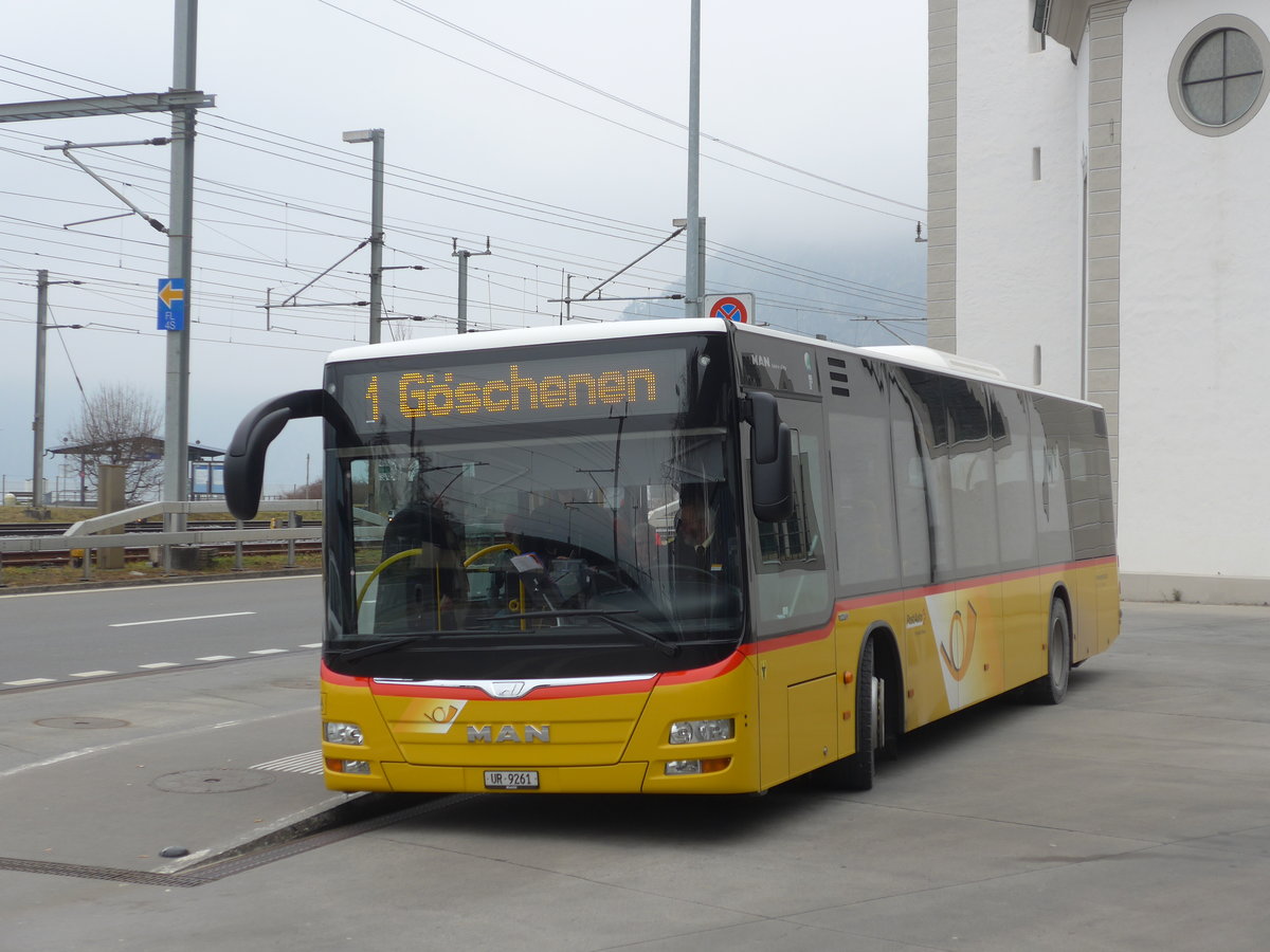 (177'481) - Mattli, Wassen - UR 9261 - MAN am 30. Dezember 2016 in Fl�elen, Hauptplatz