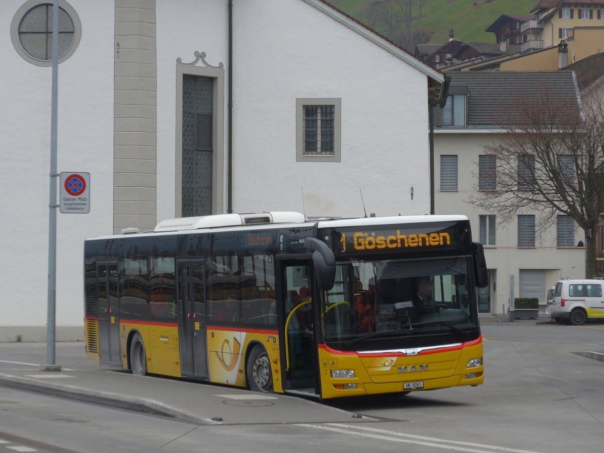 (177'482) - Mattli, Wassen - UR 9261 - MAN am 30. Dezember 2016 in Fl�elen, Hauptplatz