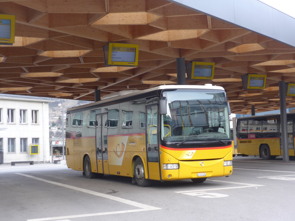 (178'942) - Buchard, Leytron - VS 213'104 - Irisbus am 12. M�rz 2017 beim Bahnhof Sion