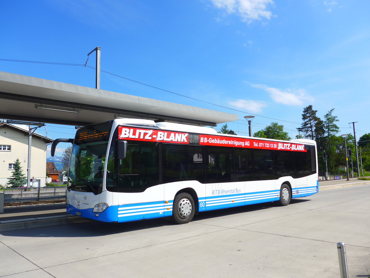 (180'250) - RTB Altst�tten - Nr. 60/SG 72'926 - Mercedes am 21. Mai 2017 beim Bahnhof Altst�tten