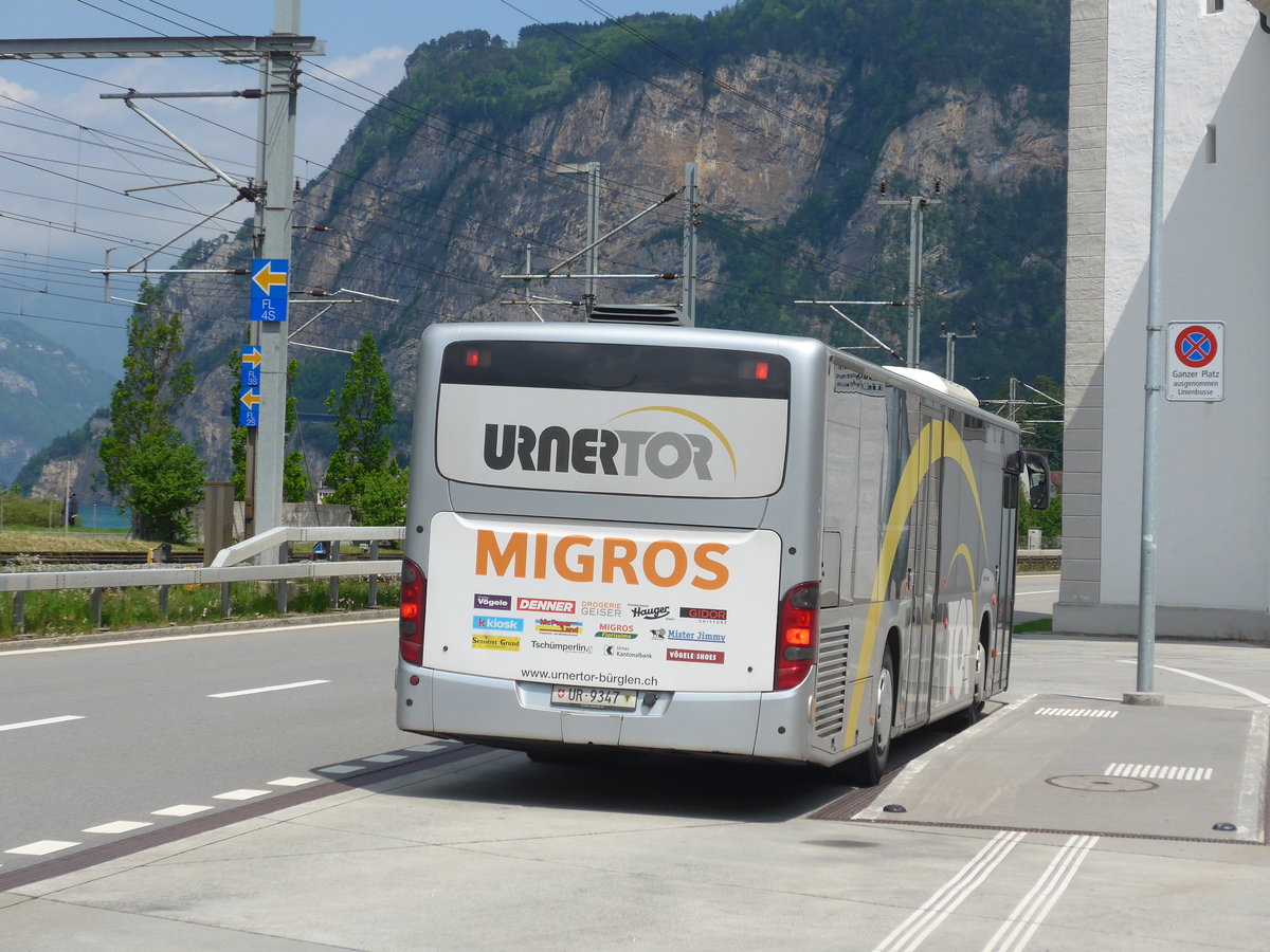 (180'712) - AAGU Altdorf - Nr. 57/UR 9347 - Setra am 24. Mai 2017 in Fl�elen, Hauptplatz