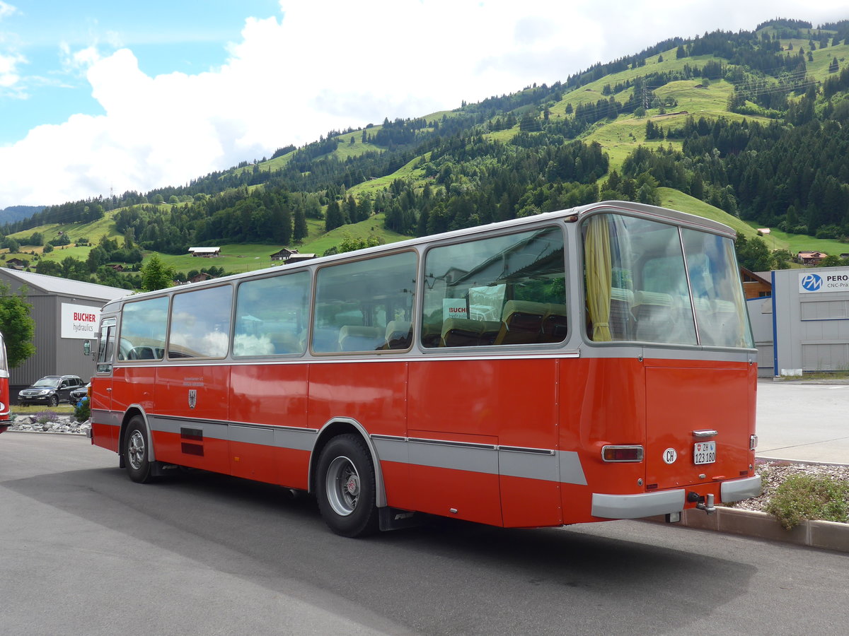 (181'680) - FBW-Club, M�nnedorf - ZH 123'180 - FBW/R&J (ex Tiemann, Oetwil Nr. 19; ex W�est, Brittnau; ex Wespe, Altst�tten; ex AFA Adelboden Nr. 19) am 1. Juli 2017 in Frutigen, Garage AFA