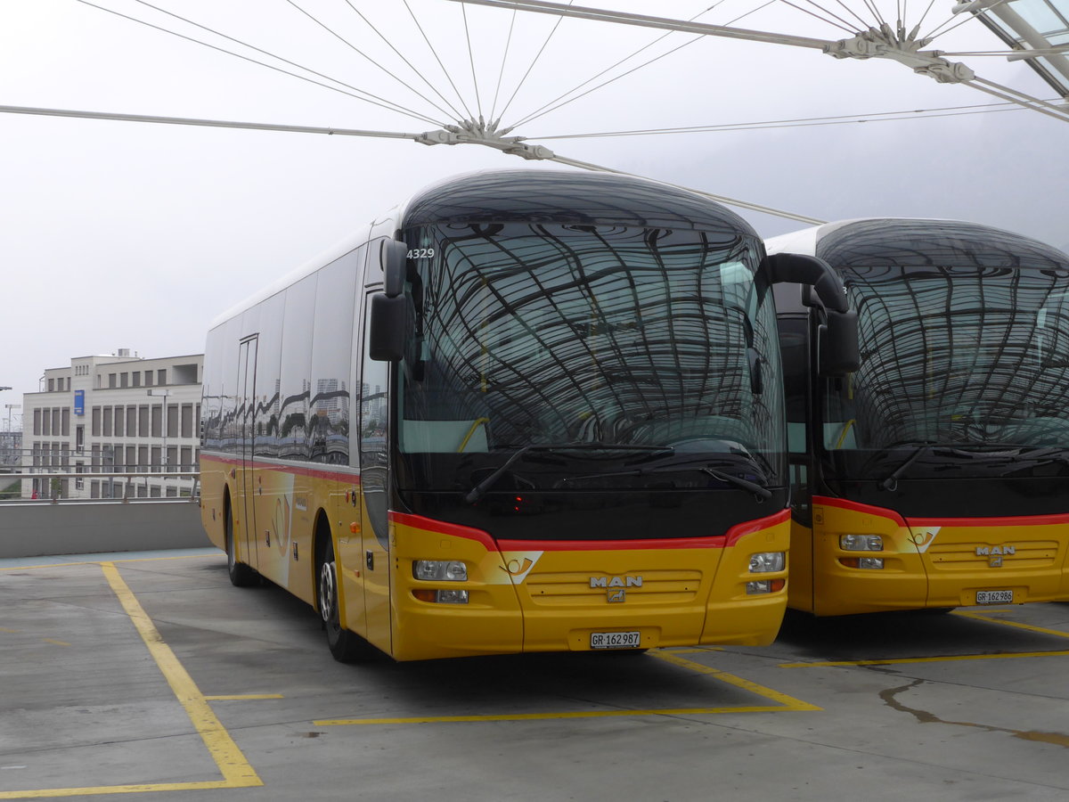 (182'233) - PostAuto Graub�nden - GR 162'987 - MAN am 24. Juli 2017 in Chur, Postautostation