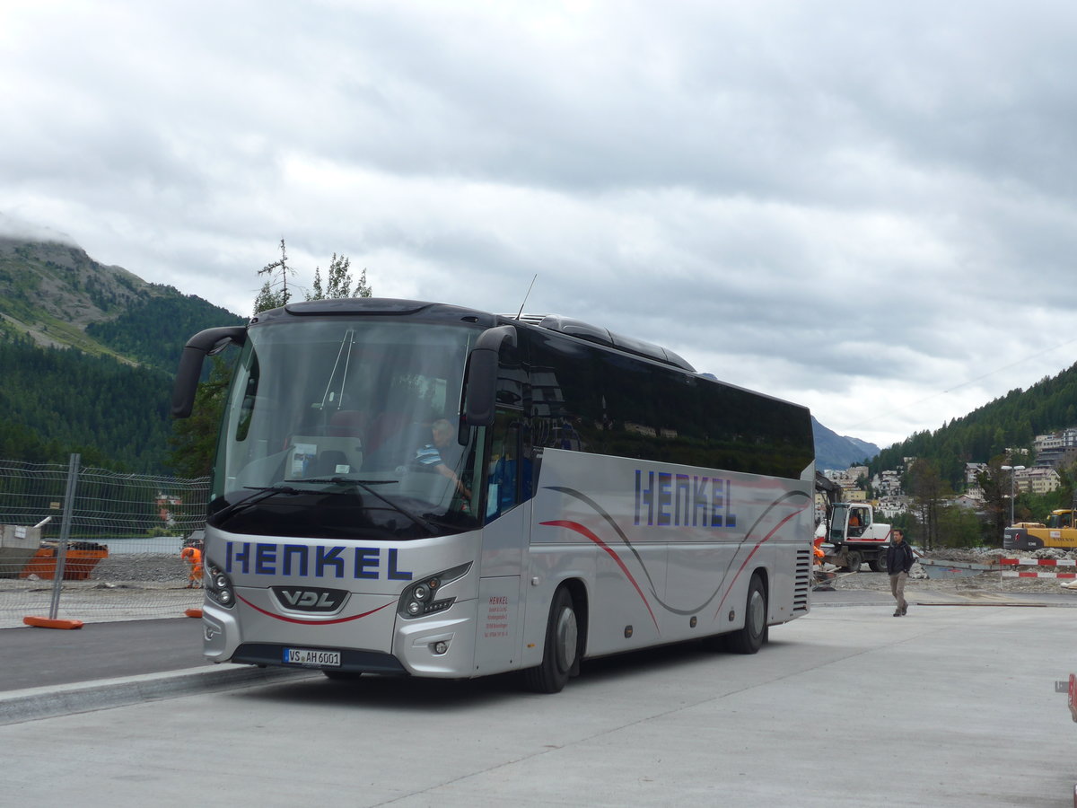 (182'291) - Aus Deutschland: Henkel, Br�unlingen - VS-AH 6001 - VDL am 24. Juli 2017 beim Bahnhof St. Moritz