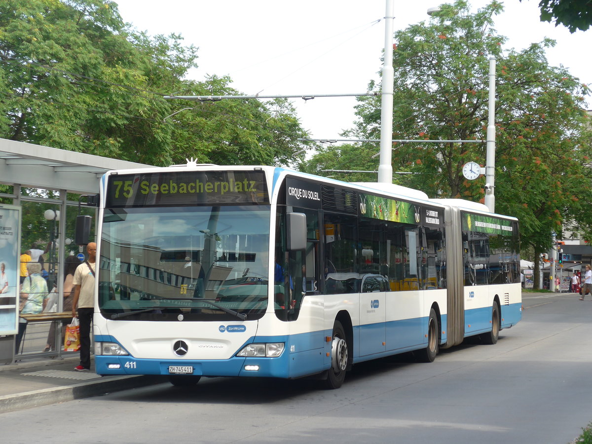(182'673) - VBZ Z�rich - Nr. 411/ZH 745'411 - Mercedes am 3. August 2017 in Z�rich, Schwamendingerplatz